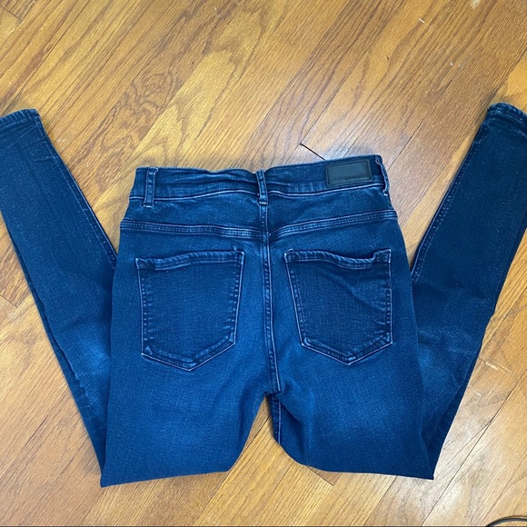 Express High Rise Legging Jeans - Picture 4 of 5